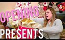OPENING CHRISTMAS PRESENTS | Merry Christmas! Vlogmas 25, 2017
