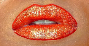Love glitter, so did a glitter lip!