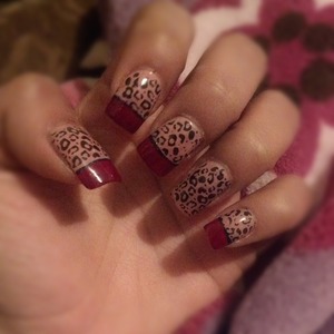 design im wearing leopard print with red and nude ! 