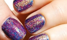 Monday Mani: Holographic Nails Effects