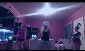 Alexis Ryan does the Harlem Shake
