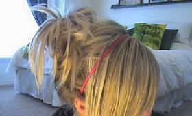 Messy Bun How To | Naturesknockout.com