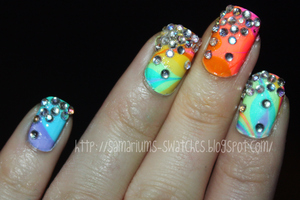 http://samariums-swatches.blogspot.com/2011/08/my-katy-perry-concert-nails.html