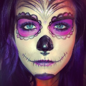 Pre Halloween makeup. 💀💜