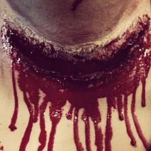 slit throat sfx. Instagram @tamarahmua