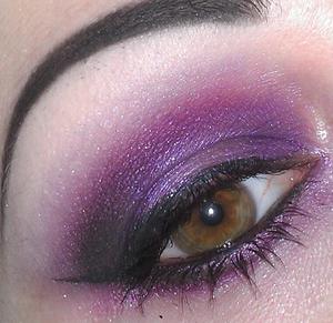 Purple smoky eye