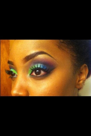 Impromptu colorful eye artistry by me. For more pics follow me @tmariemakeupmistress on IG