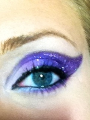 Just a dramatic winged eye look with sparkle!