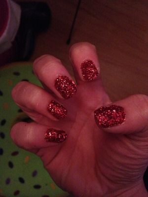 #red #glitters #nails #christmas #mood