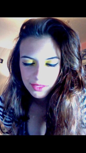 Yellow Eyeshadow (Mac), black wings (Urban Decay), black mascara (Cargo TexasLash) pink-neutral lipstick (CoverGirl). 