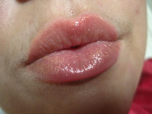Candii Blossom Cosmetics Lip Gloss in  E Tang