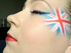 This is some makeup that I did in honor of the queens jubilee!