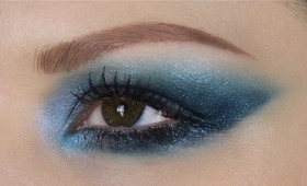 Ocean Blue Eyes and Ciate Caviar Manicure Giveaway.