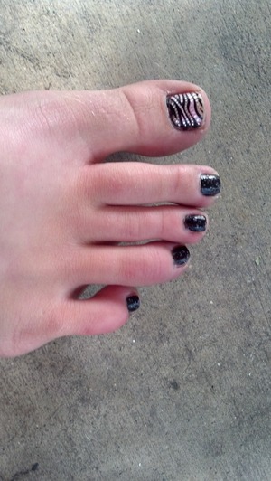 PAinted my nails, except my big toes, those are nail stickers :)