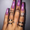 Shiny nails 