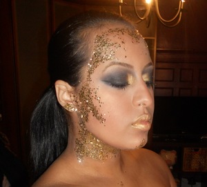 halloween golden goddess