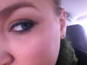 Urban decay liner and shadow
Belleto airbrush foundation and blush
Nars cocoacabana multiple stick 
Cover girl mascara  