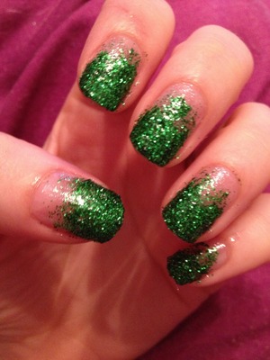 Simple nail look created using green glitter and nails inc caviar top coat. Inspired by Alexa Cheung 