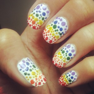 really fun cute rainbow nails...