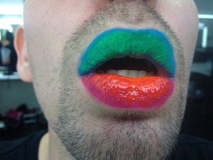 Blue top lip with green uv lipgloss
Fuchsia bottom lip with orange uv gloss