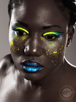 Makeup by  www.facebook.com/chylartistry
Photo: Dibuho Photography
Model: Trevva