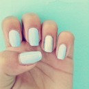 Cute accent nails! <3