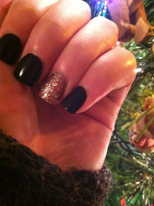 OPI Nail Lacquer in Linkin Park after dark ☺