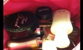 WHAT'S IN MY MAKEUP BAG?