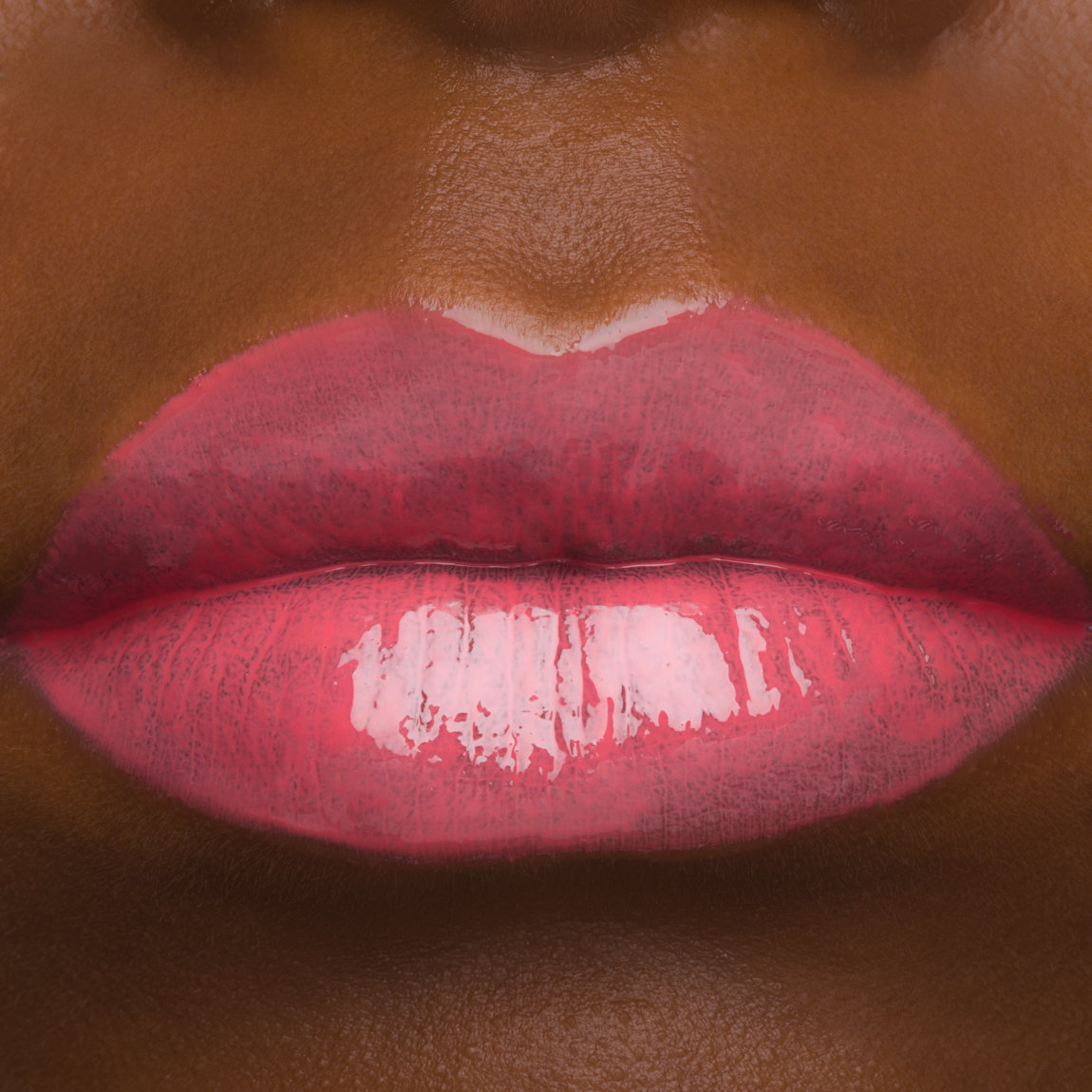 アワーグラス Unreal High Shine Volumizing Lip Gloss Horizon