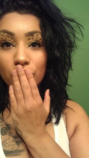 Cheetah print eyes:)