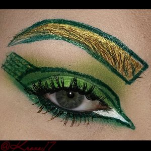 Day 4 of @houseofbeauty.co Halloween Challenge!
Today's theme was Reptilian.
Now let me clear a few things up:
1- The "scales" I made are not very good. Lol But I'm trying new things!
2- I have felt so uninspired for months now. It may just be that I don't have too many people to talk to about makeup or maybe I'm just a little sad.

So the point is- I'm trying. Trying very hard to step out of myself and create. Force myself to be creative and even fail at times. Not everything is a winner and I'm ok with that. I plan to post whatever looks that are created because it's a journey and when I look back and see how far I've come and what I was thinking or into at the time, helps me. 

Thank you to all who stick around through the rough looks and spend the time to 'like' and comment. You guys are amazing!

Xoxo Kroze17

Products used:
 Nyx Concealer
Rimmel Stay Matte Powder
Sugarpill Acid Berry
Kat von D Eye Shade and Light Palette
Sleek Ultra Matter V1 Palette
Prestige Against All Odds Eyeliner
Nyx Gold Liner
Prestige Outrageous Emerald Liner
Lime Crime Lunar Sea Liner
Cream Color Palette


#hobhalloween #houseofbeauty #halloweenmakeup #Nyx #Sugarpillcosmetics #katvondbeauty #Sleekmakeup #prestigecosmetics #limecrimemakeup #reptilian #green #creativemakeup #interestingmakeup #makeup #makeuplook #makeuptrends #cosmetics #beauty #beautyshot #beautyproducts #instabeauty #instamakeup #Kroze17