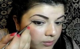 How to:Perfect Winged Eyeliner Makeup Tutorial