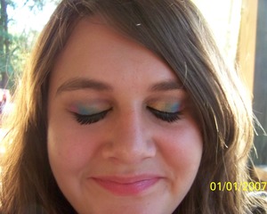 The oh so trendy rainbow eyes. :)
