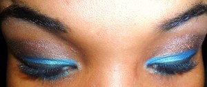 Sandy blue eyeshadow