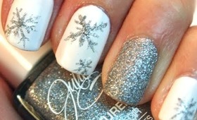 Simple Snowflake Nails For The HOLIDAYS!