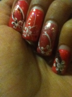 I really love to do nails so on my spare time this is what i do💅