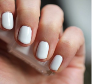This are my Nails in white.
Is it good or not? :)