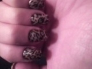 Cheetah nails!!!