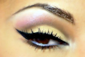 Hello this eye makeup was made in this tutorial:
http://youtu.be/IKdB-QOJbM8
Thanks