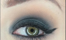 Classic Black Smokey Eye Tutorial   Kat Von D Shade + Light Eye Palette