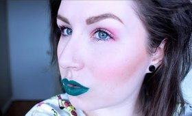 LOOK: ROCKING GREEN LIPSTICK