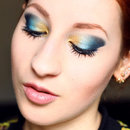 Blue and gold gradient look 