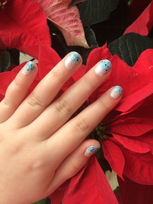 These are fabulous wintertime nails that r super fun and easy to do!!