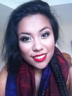 What I wore for a Sunday out with friends featuring the Beautique Lip Liner in Real Red. 