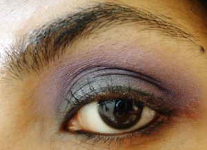 I did a review on the Avon TRUE COLOUR Eye shadow Quad In Purple Haze , so i thought i would do a series of looks with this quad so this is the first look using grey, a lilac purple and a hint of dark purple. 

http://antique-purple.blogspot.com/2012/05/tutorial-grey-purple-smoke.html
