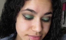 St  Patrick's Day Green Smokey Eye