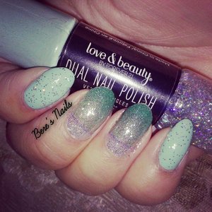 Did my mani around this duo nail polish. Used the teal/mint base as for my pointer and pinky and topped it off with the holographic glitter. Accented the other nails with nail wraps that complimented the rest of the mani with a teal and glitter gradient.