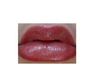 i did this lips with lip gloss palette ( http://www.bornprettystore.com/color-gloss-stick-makeup-comestic-mirror-p-322.html ) from bornprettystore.com my 10% off code is BHAMAW21 you can use it to buy anything from the website and shipping is free worldwide so check out for more cool stuff :)