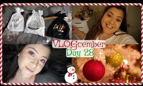 VLOGcember Day 28 Unboxing Sephora Plays x3 | Baby Gender Reveal | Me vs Piñata