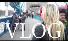 FOLLOW ME AROUND LONDON | TOWER BRIDGE/BRONTE'S BIRTHDAY PRESENT